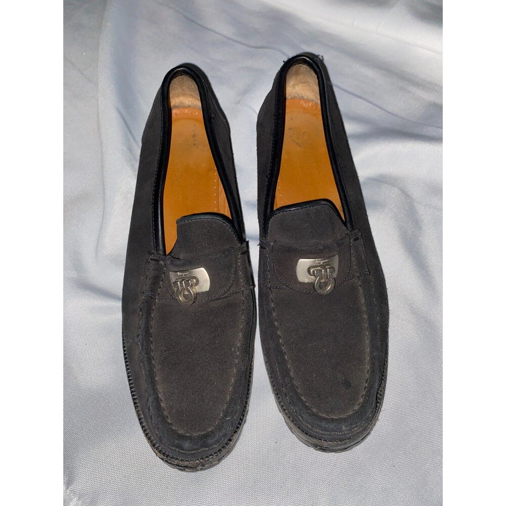 Salvatore Ferragamo Gancini Buckle Black Suede Loafers Lug Sole Size 9 Women's